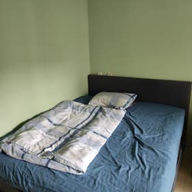 Private room for rent for €810 per month in Rotterdam, Heemraadssingel