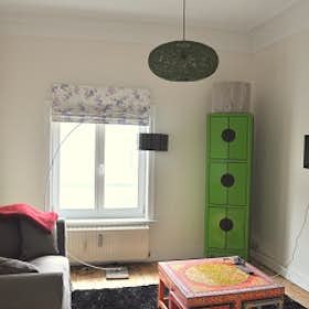 Apartment for rent for €875 per month in Brussels, Rue Philippe de Champagne