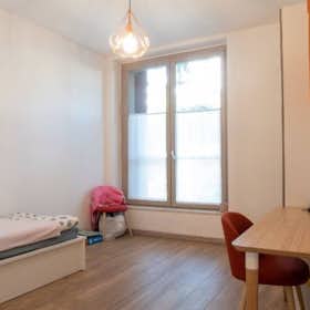 Stanza privata for rent for 800 € per month in Cologno Monzese, Via Risorgimento