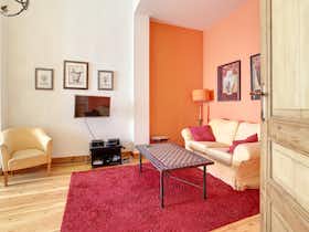 Appartamento in affitto a 1.385 € al mese a Saint-Josse-ten-Noode, Rue Marie-Thérèse