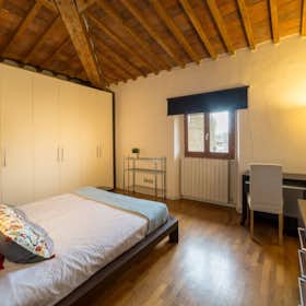 Private room for rent for €640 per month in Florence, Via del Ponte alle Mosse