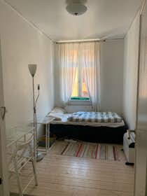 Приватна кімната за оренду для 7 936 SEK на місяць у Stockholm, Tomtebogatan