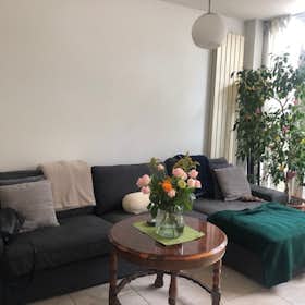 Haus for rent for 1.700 € per month in Diemen, Karwijzaaderf