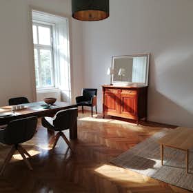 Apartment for rent for €1,400 per month in Vienna, Wiedner Hauptstraße