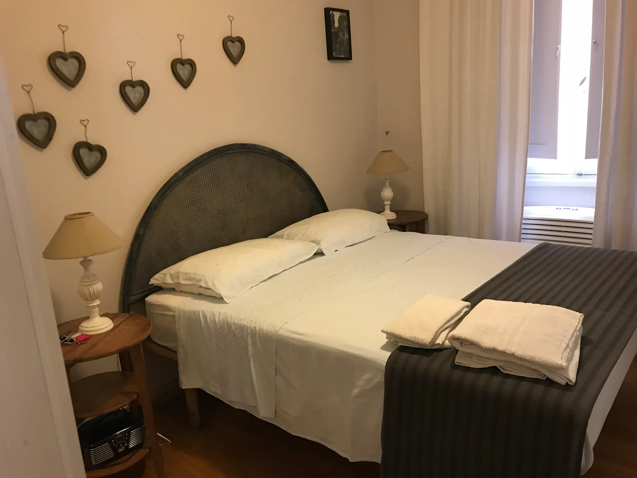 1-Bedroom Apartment in Vicolo Orbitelli, Rome (944910) ROOM 1