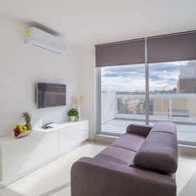 Appartement te huur voor € 2.956 per maand in San Ġiljan, Triq il-Qaliet