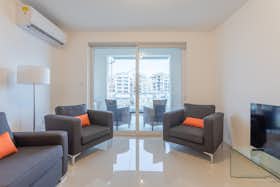 Apartamento para alugar por € 3.397 por mês em San Ġiljan, Triq Spinola