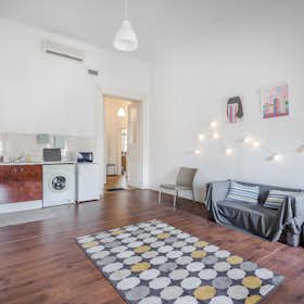 Apartment for rent for HUF 155,746 per month in Budapest, József körút