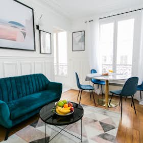 Apartment for rent for €6,220 per month in Paris, Rue de Sèvres