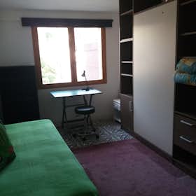Private room for rent for €600 per month in Barcelona, Carrer de Sant Eudald