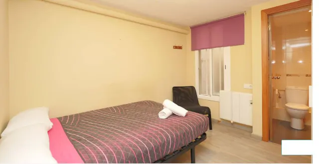 Private room in Carrer de Ferran, Barcelona (950088) room image 2