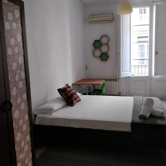 Private room in Carrer de Ferran, Barcelona (950089) room image 1