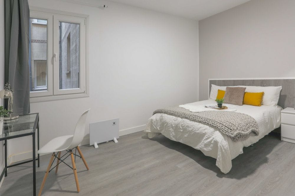 Private room for rent for €660 per month in Madrid, Calle del Ferrocarril