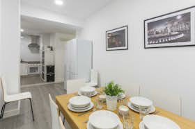 Private room for rent for €570 per month in Madrid, Calle del Ferrocarril
