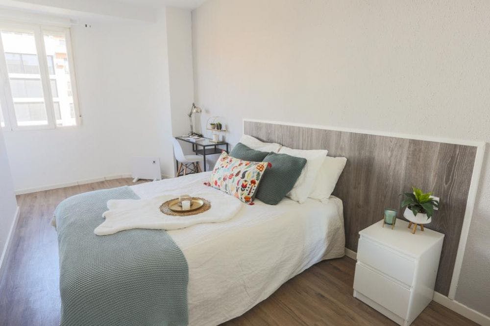 Private room for rent for €650 per month in Madrid, Calle del Ferrocarril