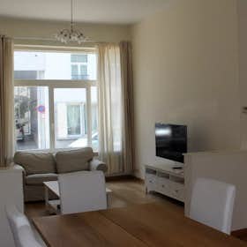 Apartment for rent for €2,199 per month in Ixelles, Rue de la Digue
