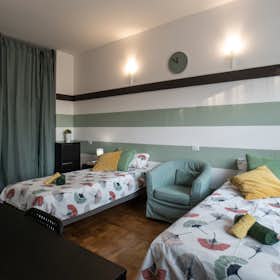 Shared room for rent for €630 per month in Milan, Via Pantano