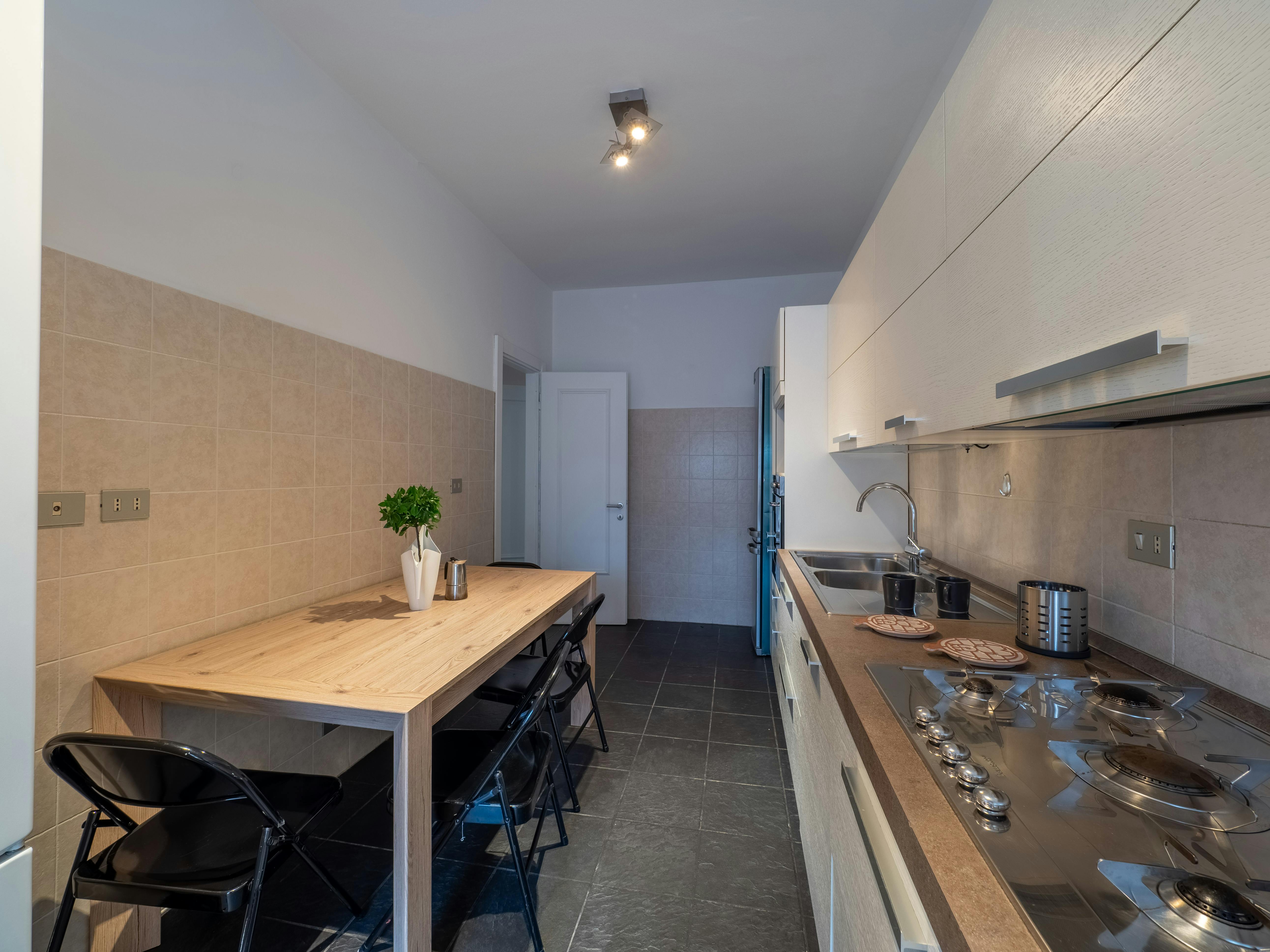 Single room Milano — photo 10