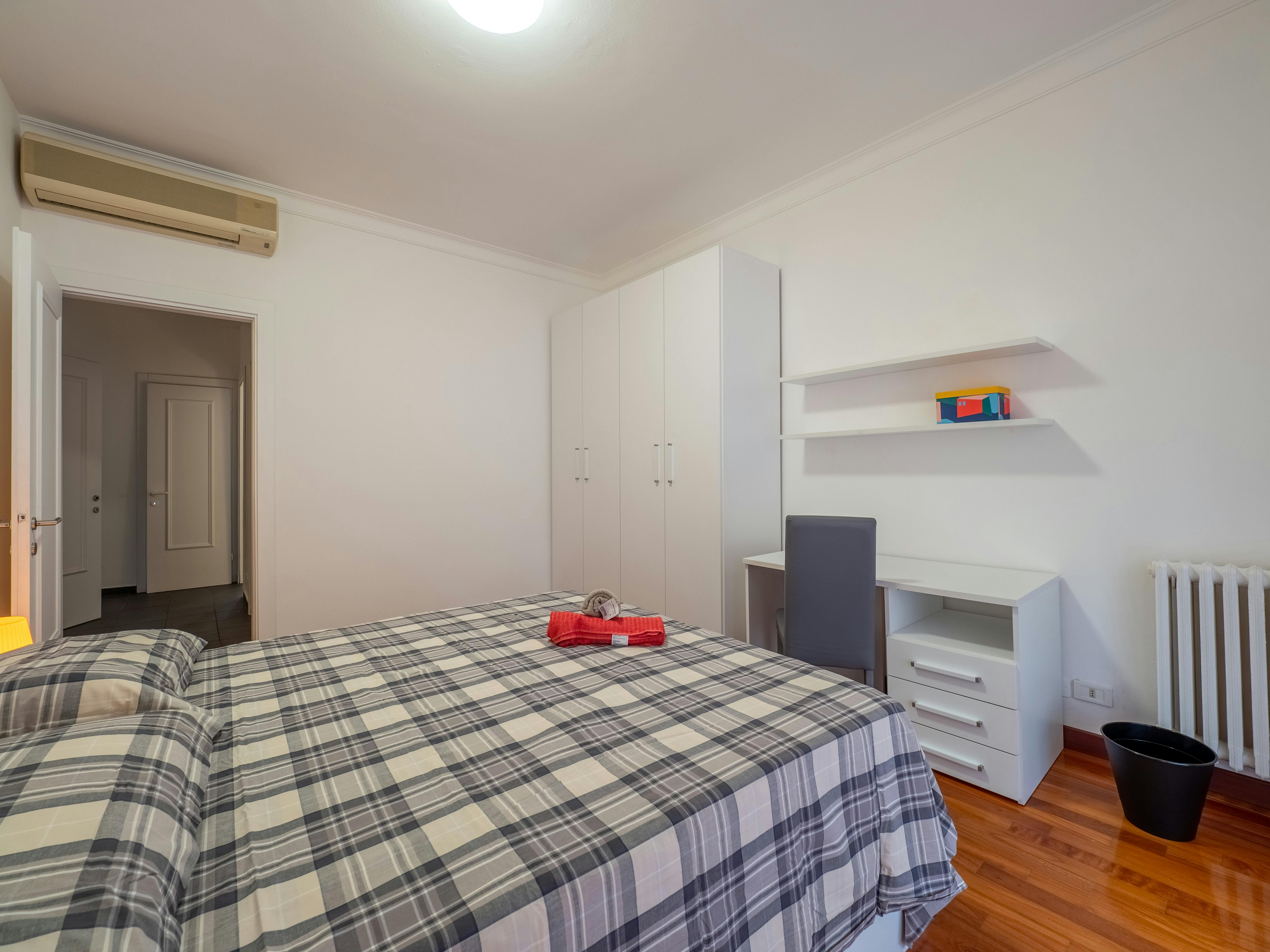 Single room Milano — photo 19