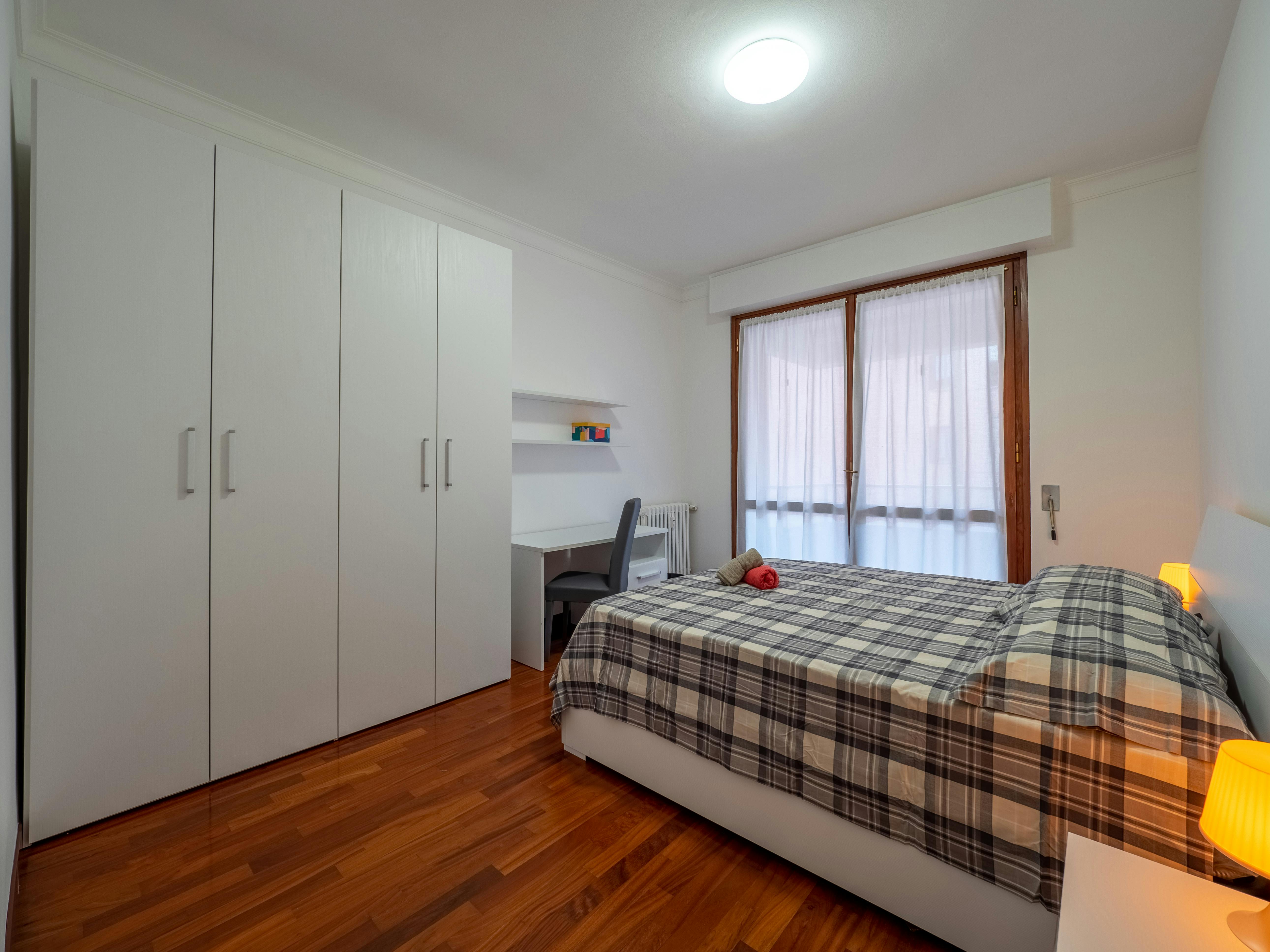 Single room Milano — photo 17