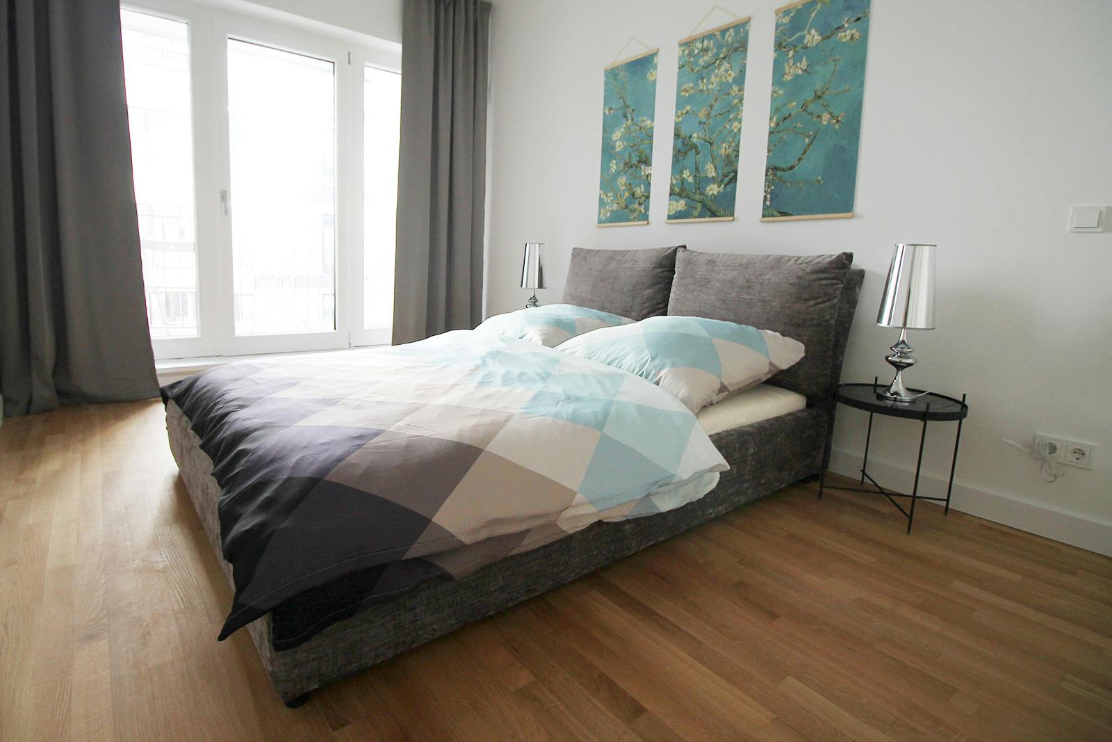 preview gallery tile