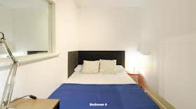 Private room for rent for €410 per month in Madrid, Calle de Martín de los Heros