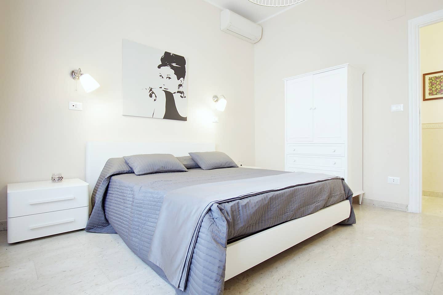 preview gallery tile