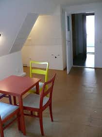 Apartament de închiriat pentru 540 EUR pe lună în Bannewitz, Winckelmannstraße