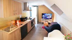 Apartamento para alugar por € 850 por mês em Charleroi, Rue des Écoles
