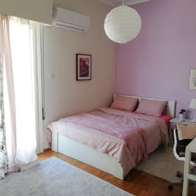 Private room for rent for €450 per month in Athens, Epidavrou