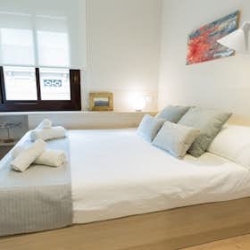 Apartment for rent for €1,825 per month in Barcelona, Carrer de la Duana
