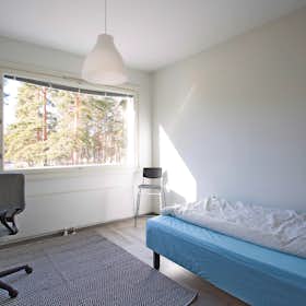 Private room for rent for €610 per month in Helsinki, Kaarikuja
