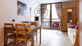 Lägenhet att hyra för 1 240 € i månaden i Valfurva, Via Plagheira