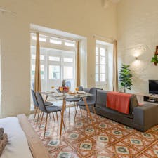 Apartment for rent for €2,662 per month in Valletta, Old Mint St