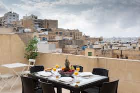 Appartement te huur voor € 3.176 per maand in Valletta, Old Mint St