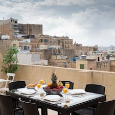 Apartment for rent for €3,176 per month in Valletta, Old Mint St