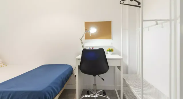 Private room in Calle Núñez Morgado, Madrid (967540) room image 2