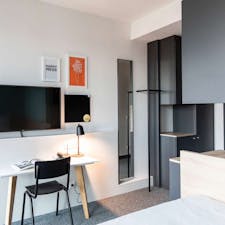 Studio for rent for 1.190 € per month in Hamburg, Kronsaalsweg