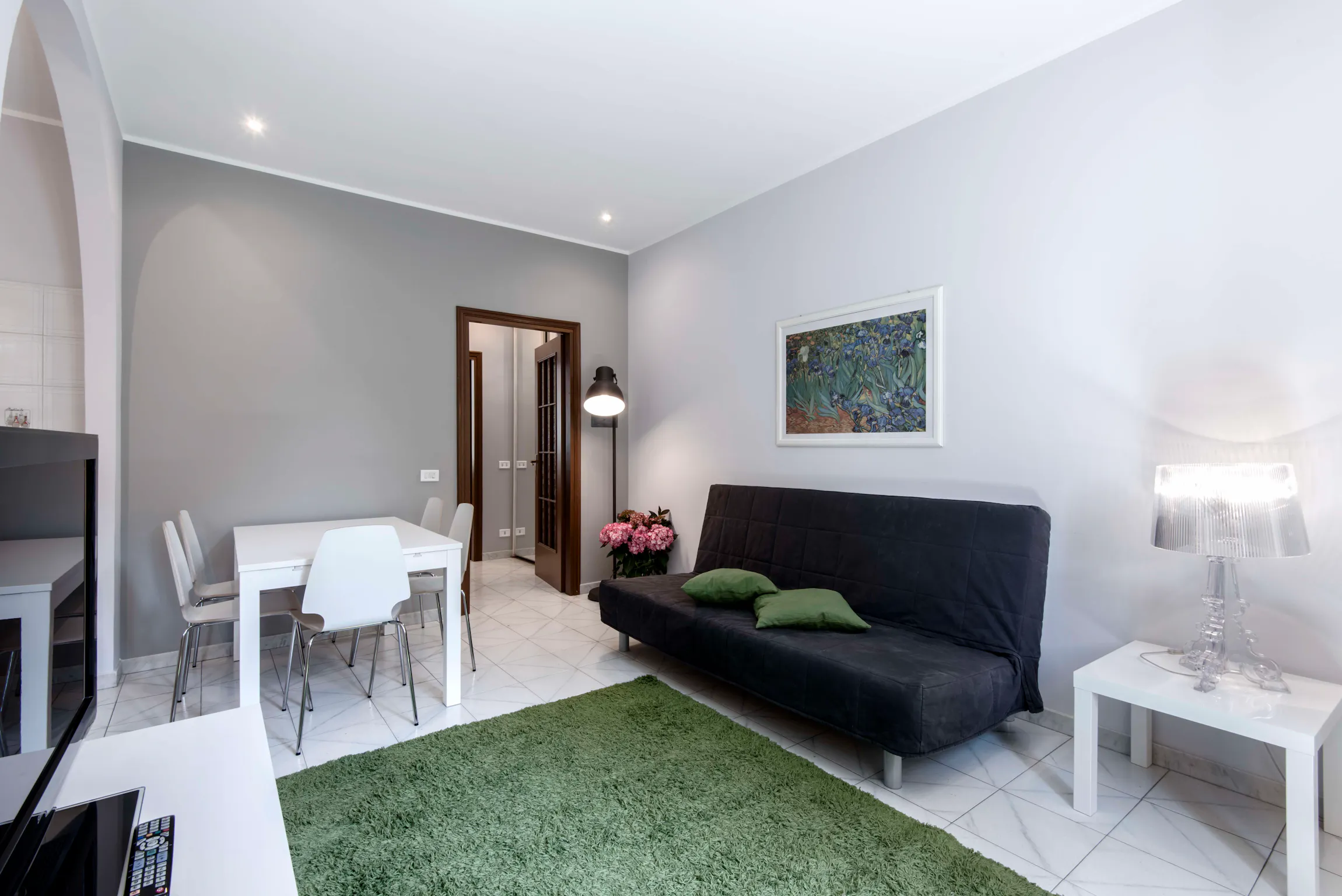 1-Bedroom Apartment in Via Giuseppe Govone, Milan (970903) ROOM 2