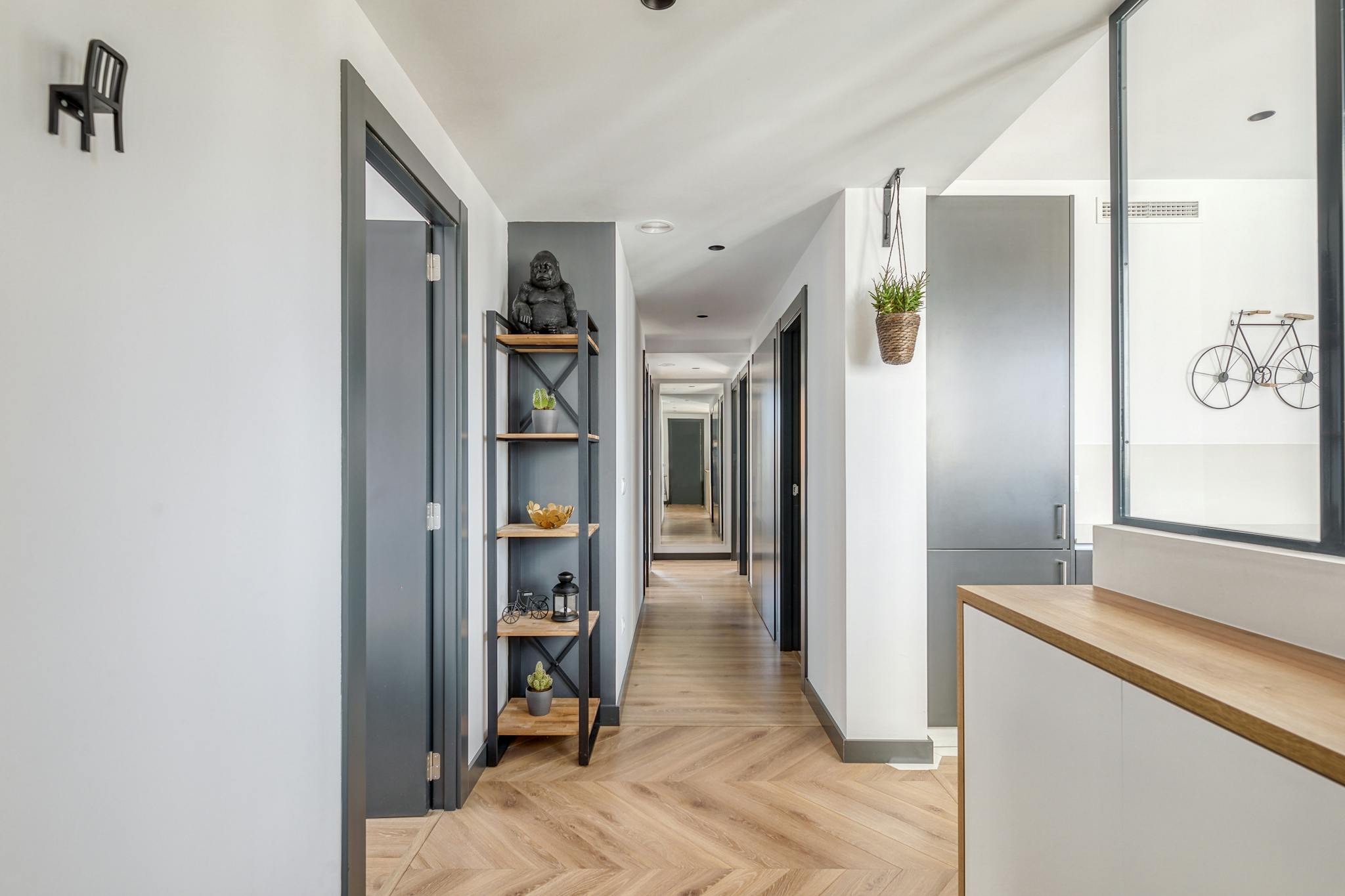 Calle Cura Planelles, Valencia preview