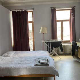 Private room for rent for €700 per month in Saint-Gilles, Rue Vanderschrick