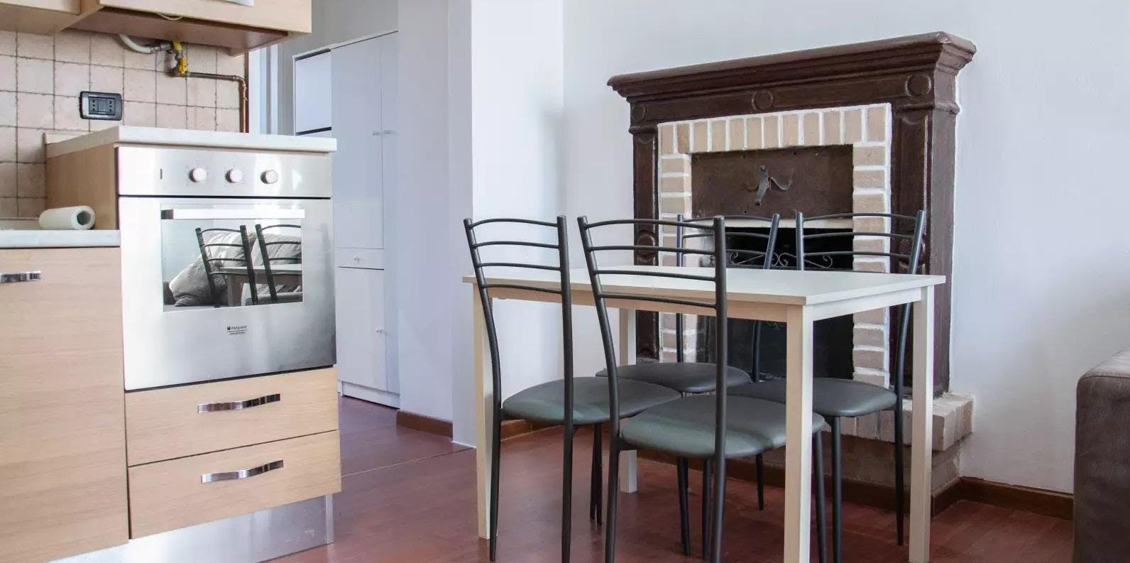 Apartment for rent for €1,400 per month in Milan, Via Monte Popera