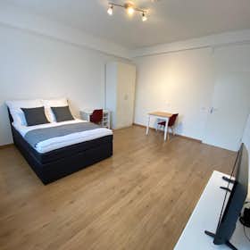 Private room for rent for €970 per month in Köln, Hohenzollernring