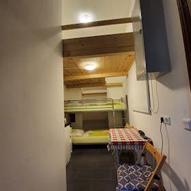 Studio for rent for €2,228 per month in Vienna, Buchengasse
