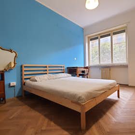 Private room for rent for €500 per month in Turin, Corso Carlo e Nello Rosselli