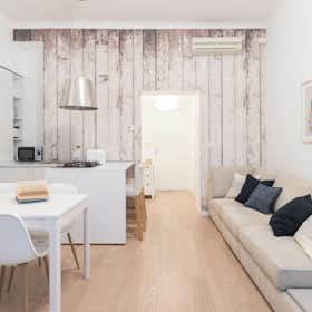 公寓 正在以 €2,252 的月租出租，其位于 Milan, Via Garigliano