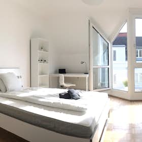 Private room for rent for €650 per month in Vienna, Liniengasse