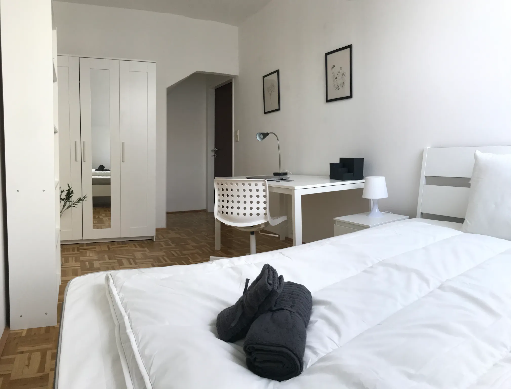 Liniengasse, Vienna preview