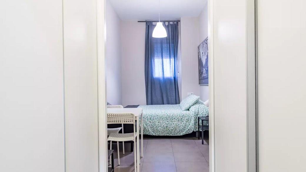 Private room for rent for €500 per month in Valencia, Carrer Almirall Cadarso