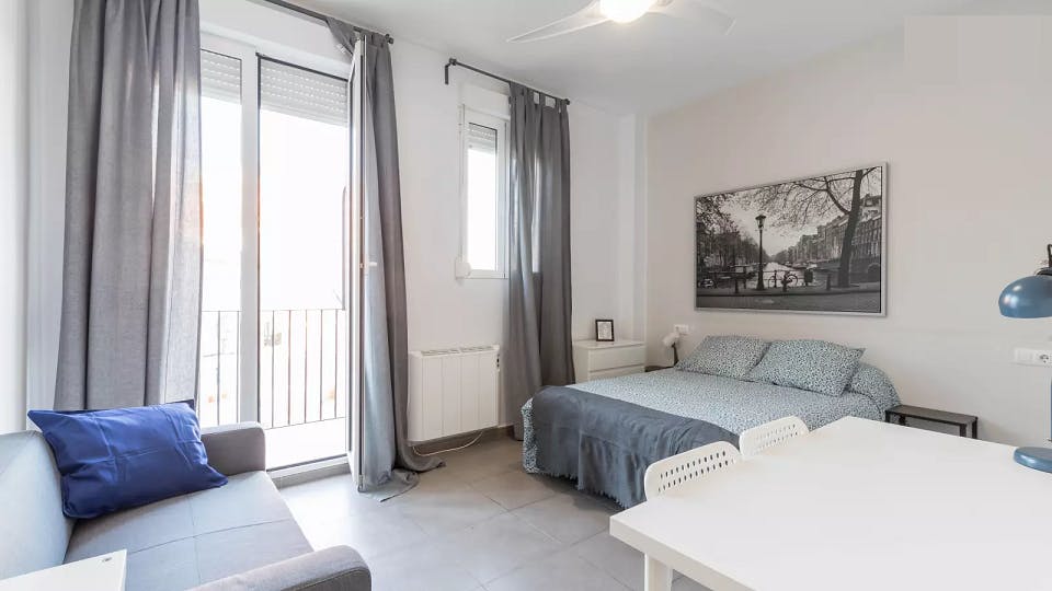 Carrer Almirall Cadarso, Valencia preview